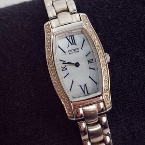 Citizen Women Watch Eco-Drive Stiletto Diamond mother of pearl G620-S049911